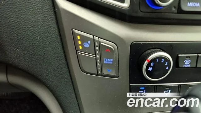 Hyundai The New Grand Starex id 2516000 из Кореи 19