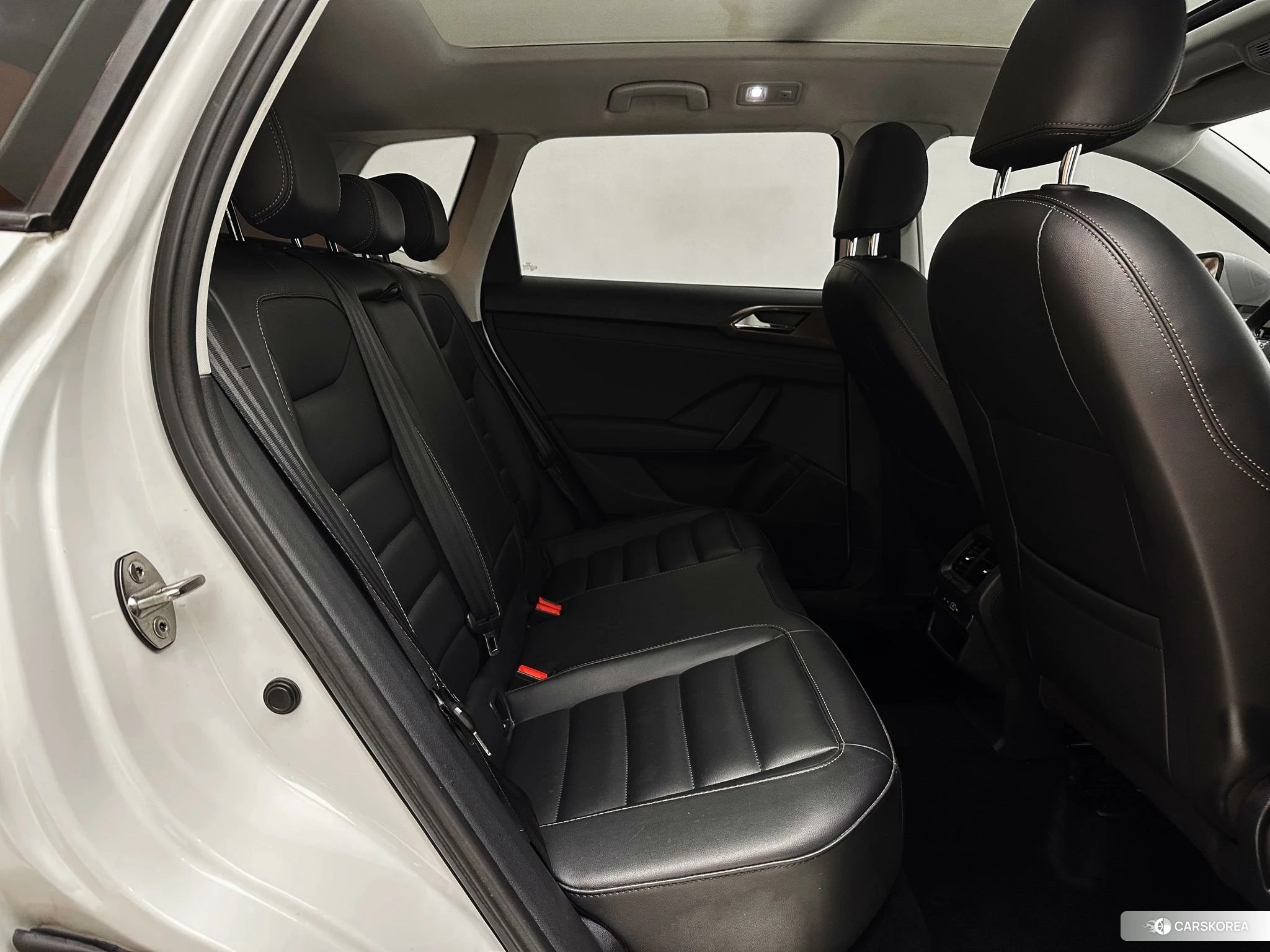 Volkswagen Tharu id 4514836 из Китая 23