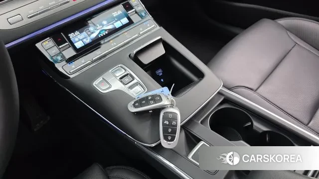 Hyundai The New Grandeur IG Hybrid id 2989385 из Кореи 19