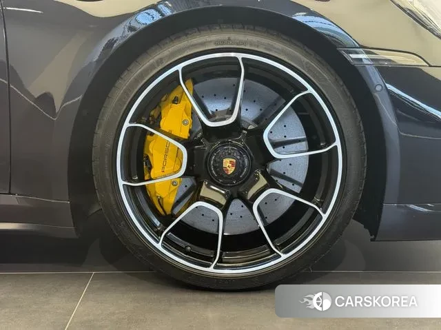 Porsche 911(992) id 3200902 из Кореи 19