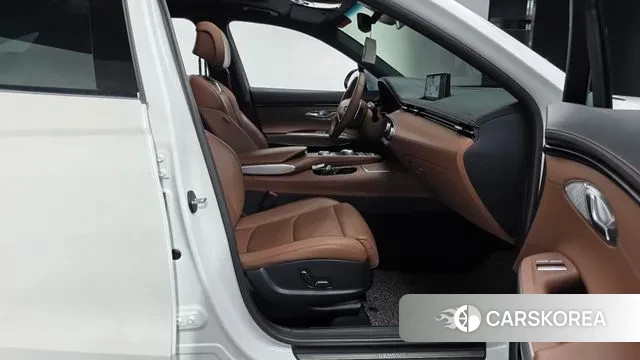 Genesis GV70 id 3765451 из Кореи 19