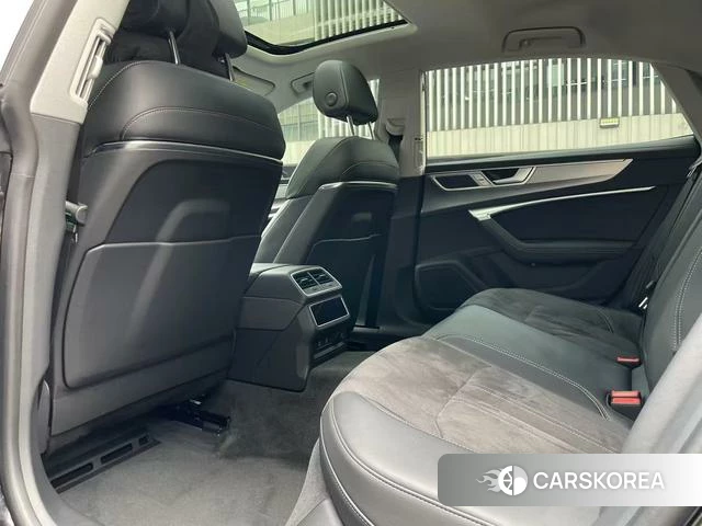 Audi A7L id 4366101 из Китая 14