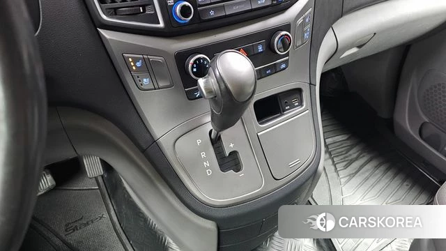 Hyundai The New Grand Starex id 4180692 из Кореи 19