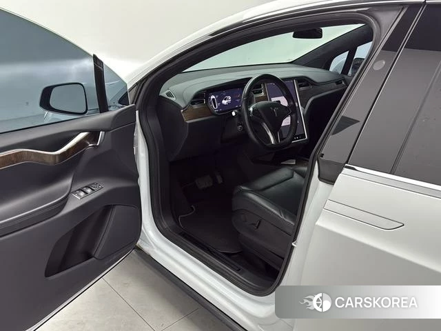 Tesla Model X id 4219594 из Китая 19