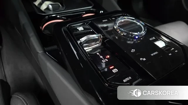 BMW 5 Series (G60) id 3614358 из Кореи 19