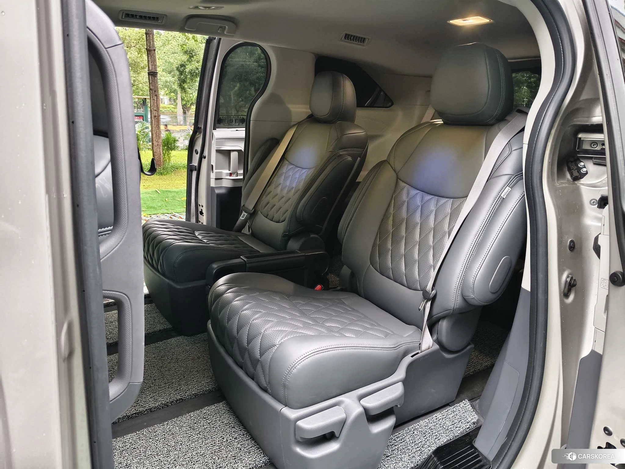 Toyota Sienna id 4514021 из Китая 23