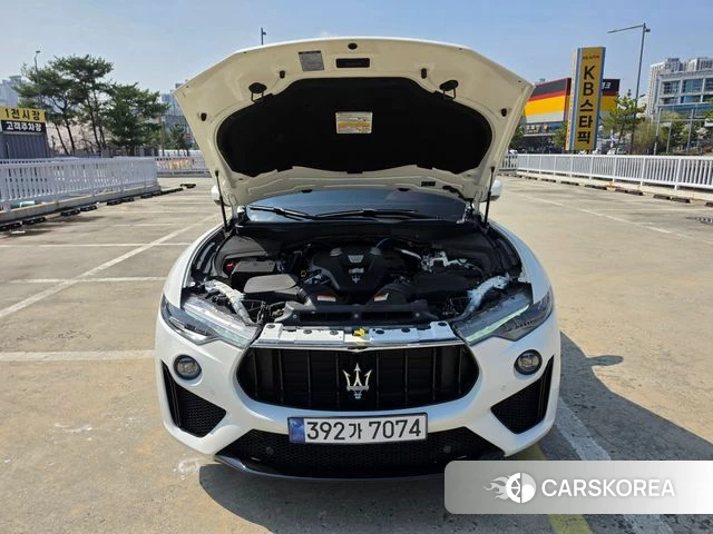 Maserati Levante id 3889331 из Кореи 19