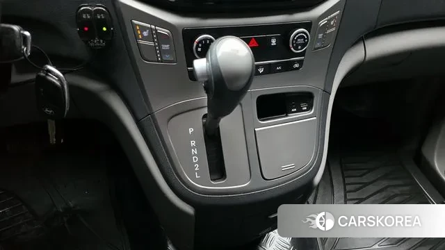 Hyundai The New Grand Starex id 3766539 из Кореи 19