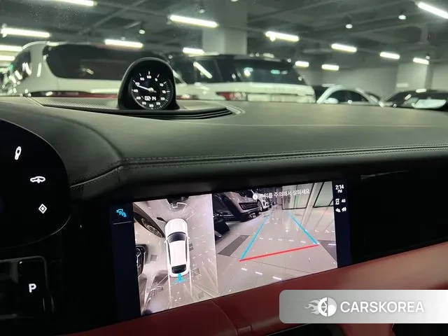 Porsche Taycan id 3550484 из Кореи 16