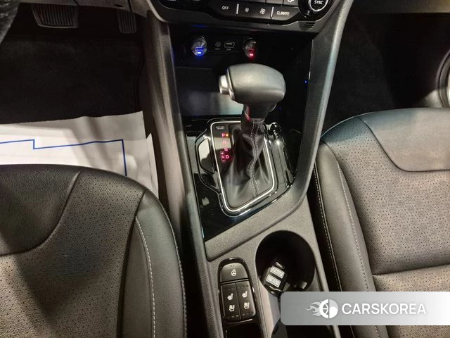 Kia Niro id 3814176 из Кореи 19