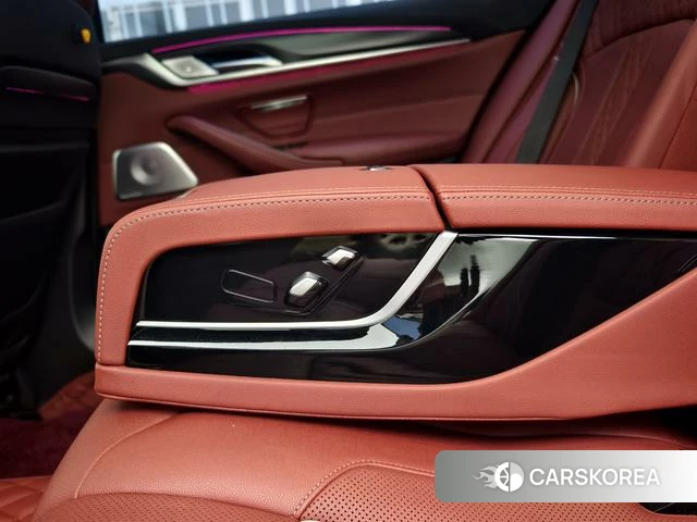 BMW 5 series PHEV id 4254413 из Китая 19