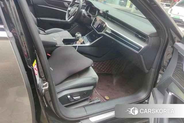 Audi A6L id 4335187 из Китая 16