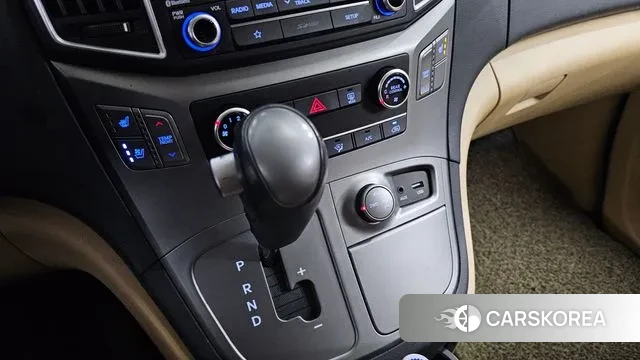 Hyundai The New Grand Starex id 3351031 из Кореи 19