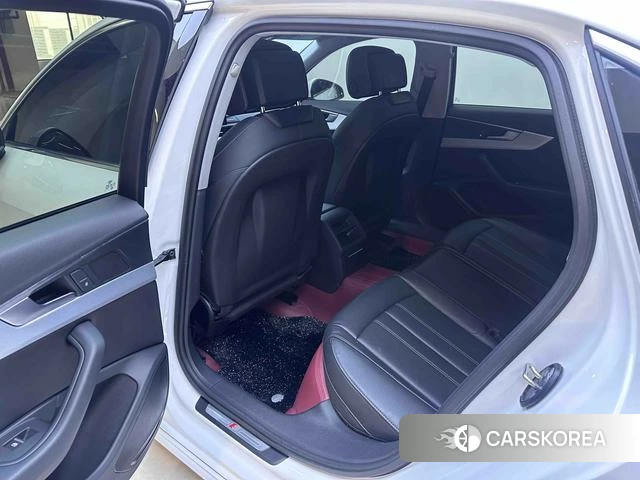 Audi A4L id 4240988 из Китая 18