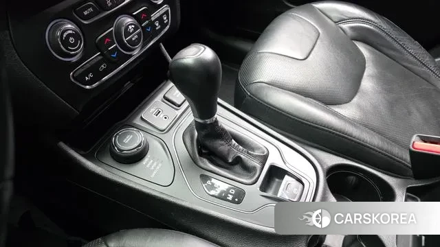 Jeep Cherokee (KL) id 3698693 из Кореи 19