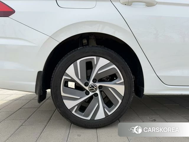 Volkswagen Bora id 4263190 из Китая 21