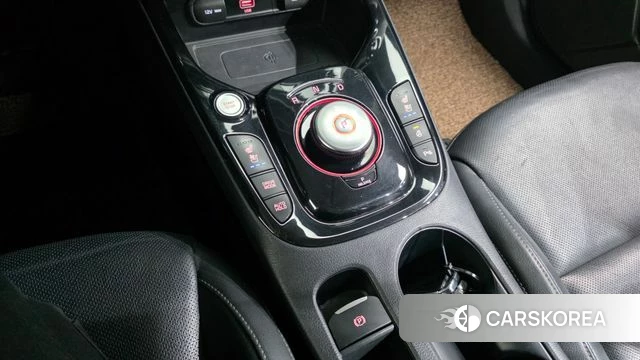 Kia Soul Booster EV id 4339392 из Кореи 35