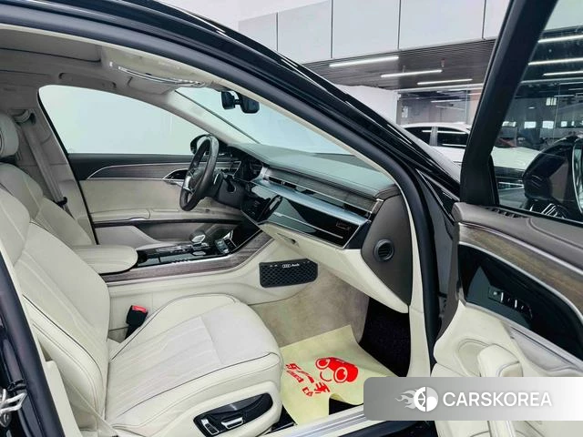 Audi A8 id 4273612 из Китая 32