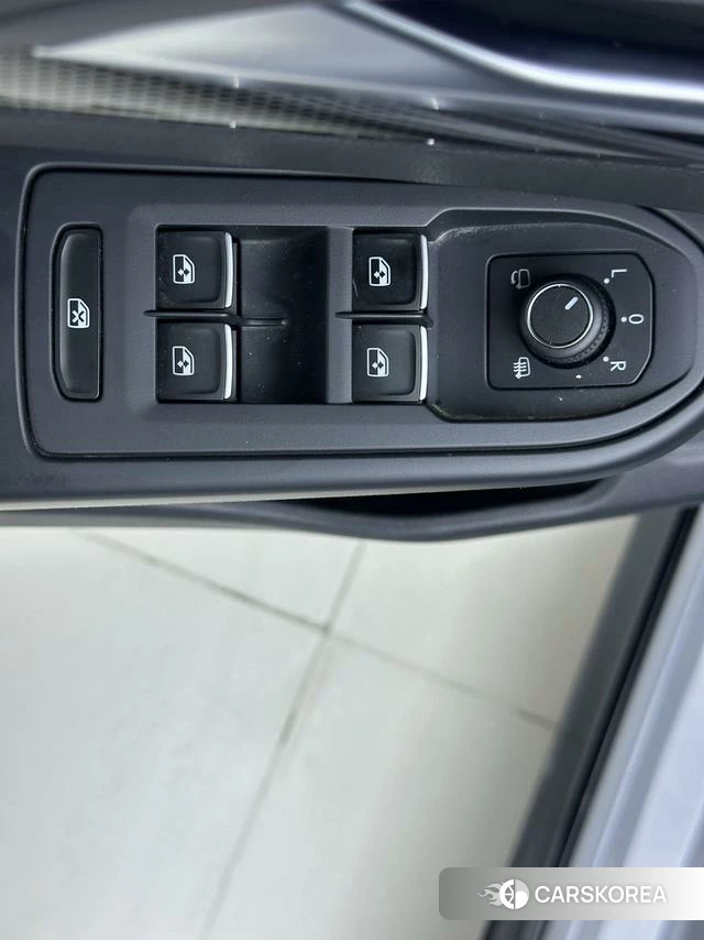 Volkswagen Golf id 4366001 из Китая 22