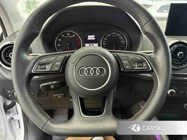 Audi Q2L id 4348503 из Китая 21