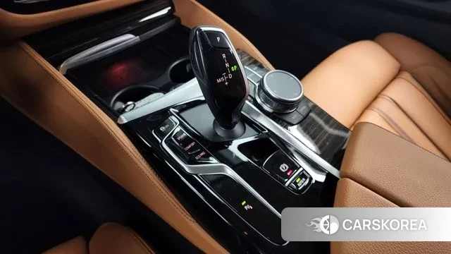 BMW 5 Series (G30) id 3518307 из Кореи 19