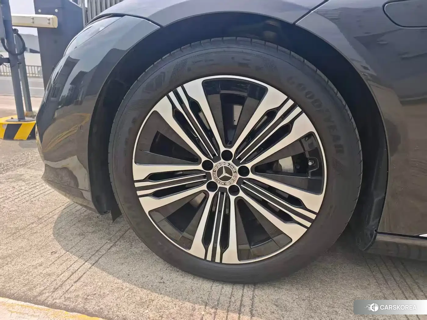 Mercedes-Benz EQS id 4600612 из Китая 16