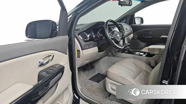 Kia All New Carnival id 4502811 из Кореи 29