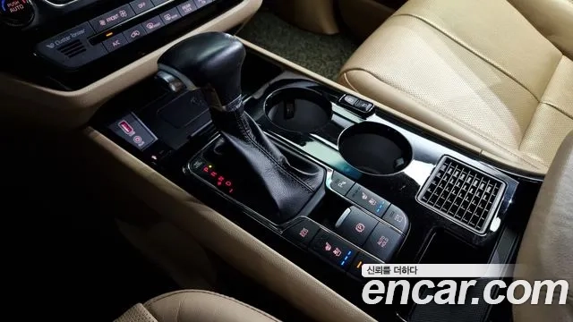 Kia The New Carnival id 2892035 из Кореи 19