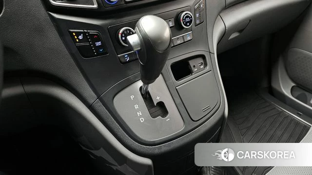 Hyundai The New Grand Starex id 3861406 из Кореи 19