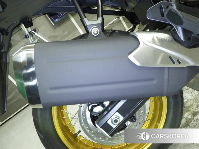 Suzuki V-STROM 650 XT id 3947201 из Японии 33