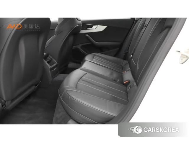 Audi A4L id 4276127 из Китая 9