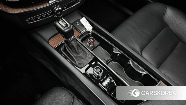 Volvo XC60 second Generation id 4448211 из Кореи 31