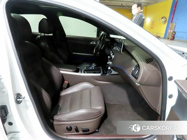 Kia Stinger id 3899573 из Кореи 19