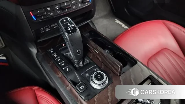 Maserati Ghibli id 3324449 из Кореи 19