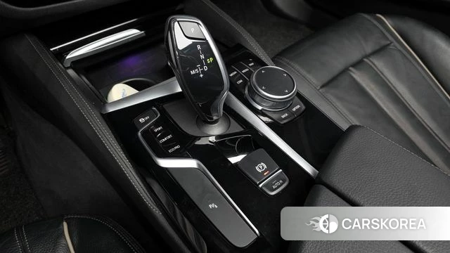 BMW 5 Series (G30) id 4180321 из Кореи 19