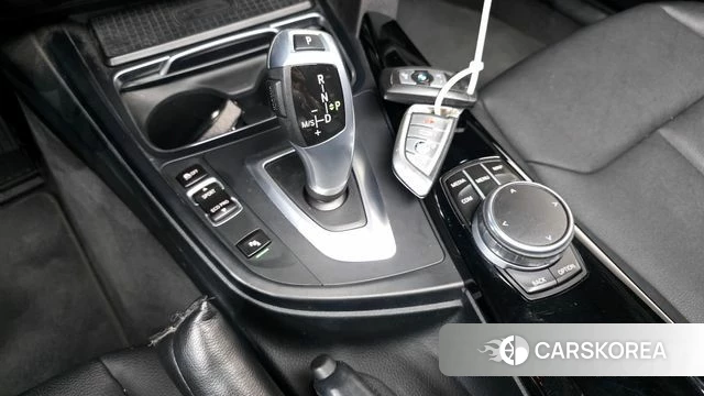 BMW 3 Series (F30) id 3905943 из Кореи 19