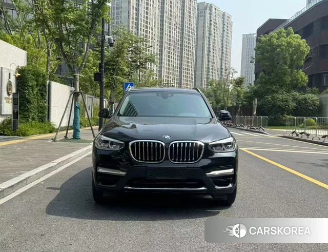 BMW X3 id 4271750 из Китая 18
