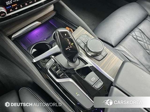 BMW 5 Series (G30) id 4417124 из Кореи 19