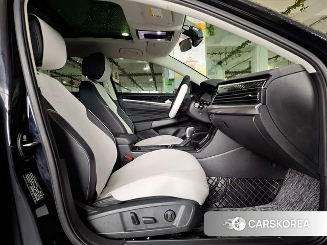 Volkswagen Passat id 4263182 из Китая 26