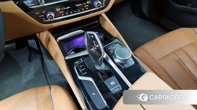 BMW 5 Series (G30) id 2981971 из Кореи 19