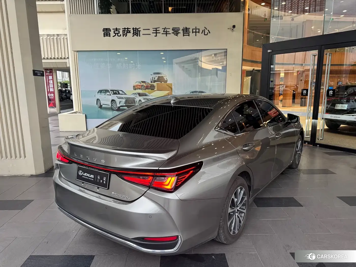 Lexus ES id 4622315 из Китая 10