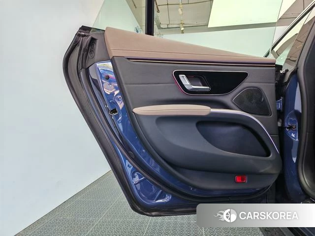 Mercedes-Benz EQS id 4277937 из Китая 19