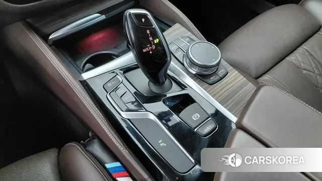 BMW 5 Series (G30) id 3270403 из Кореи 19