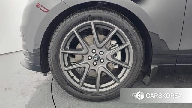 Land Rover Range Rover Velar id 3952479 из Кореи 19