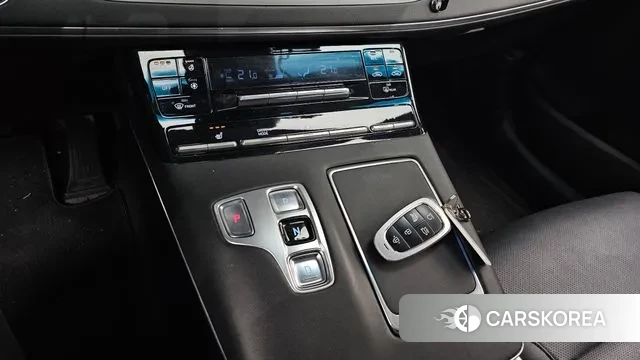 Hyundai The New Grandeur IG id 3601000 из Кореи 19