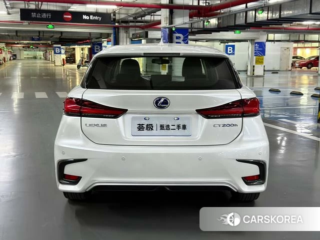 Lexus CT id 4271065 из Китая 14