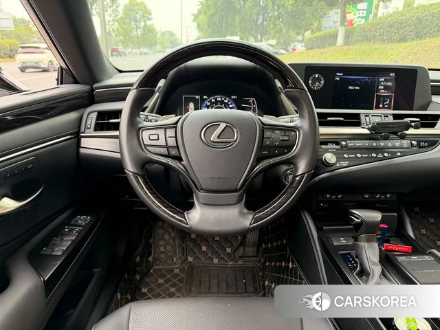 Lexus ES id 4394177 из Китая 12