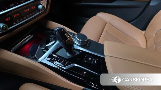 BMW 5 Series (G30) id 3524289 из Кореи 19