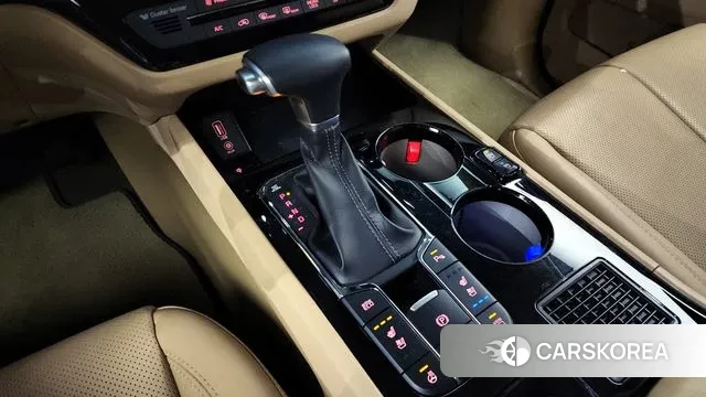 Kia The New Carnival id 3748354 из Кореи 19