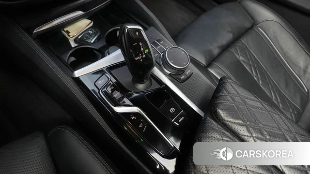 BMW 5 Series (G30) id 4223155 из Кореи 34